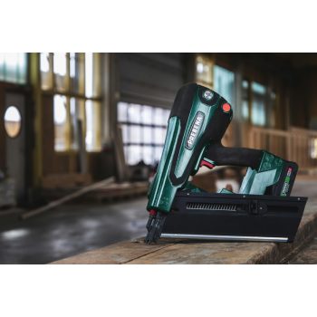   PREBENA Akkus szegezőgép PKT-8-PR100 Hybrid 65-100mm-ig ( akku, töltő nélkül)